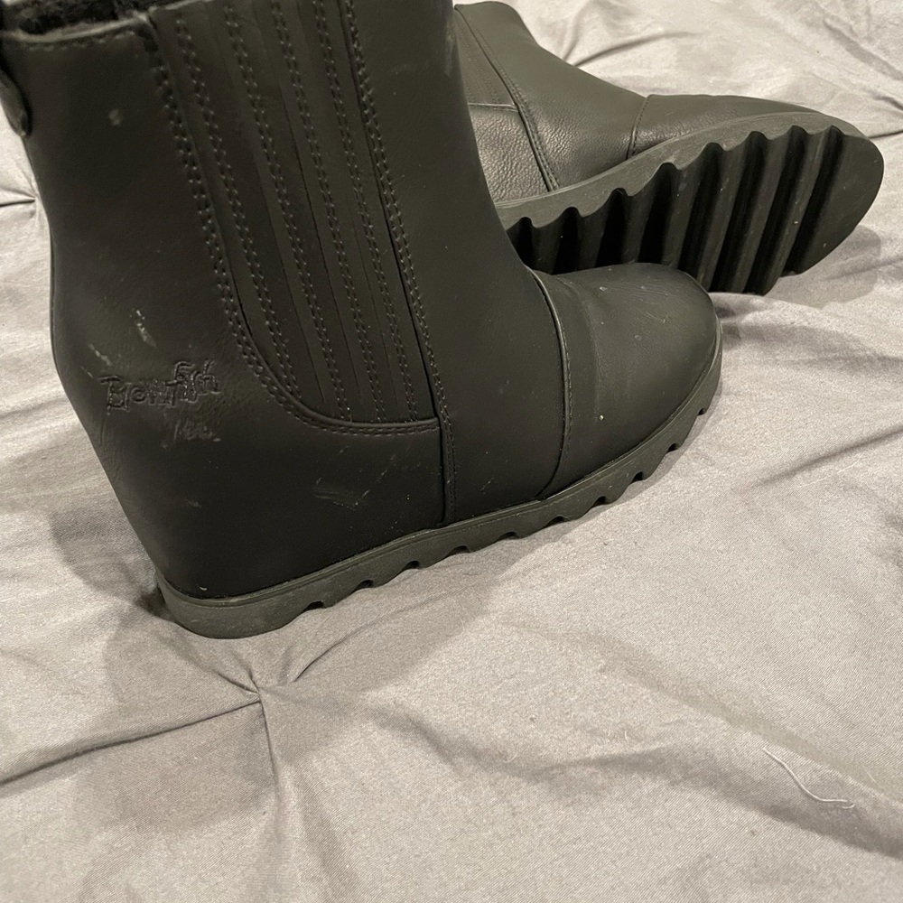 6.5 wedge booties